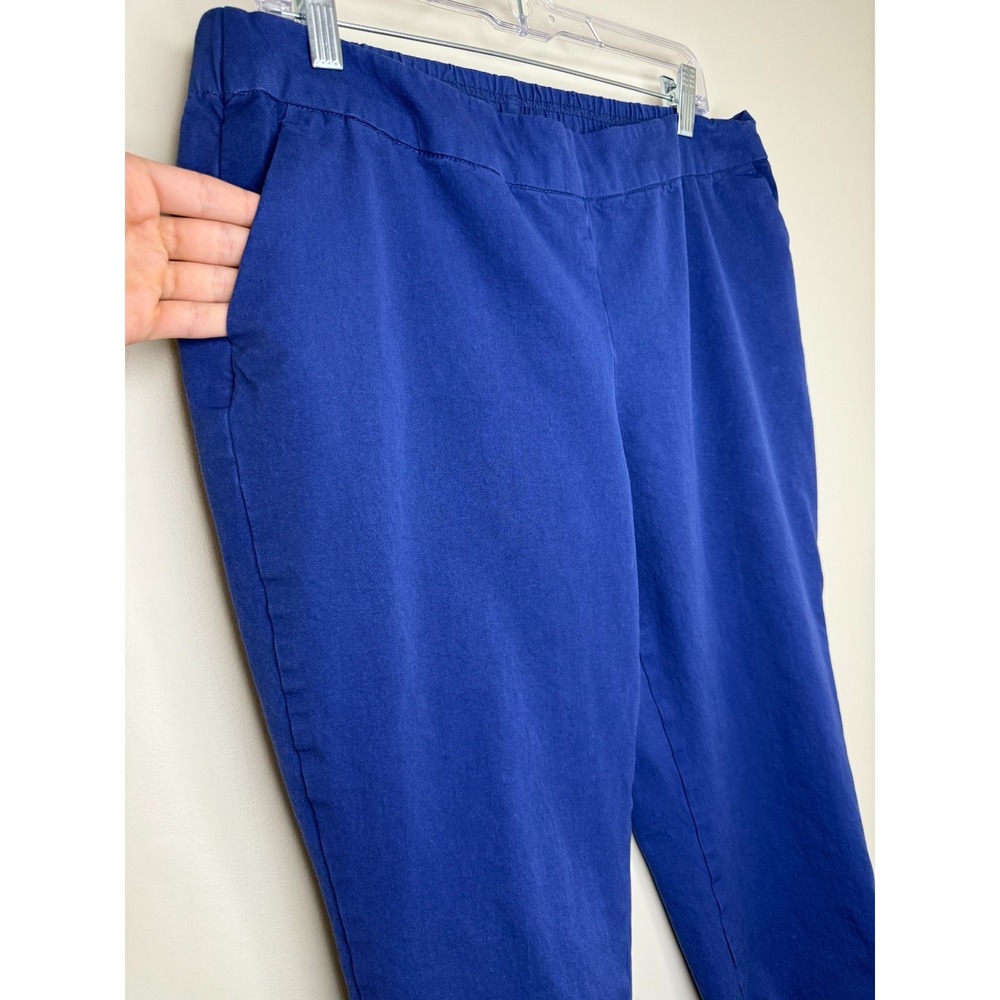 Isaac Mizrahi Live! Petite 24/7 Stretch Icon Crop Pants Deep Blue P16 #11 - Picture 6 of 8